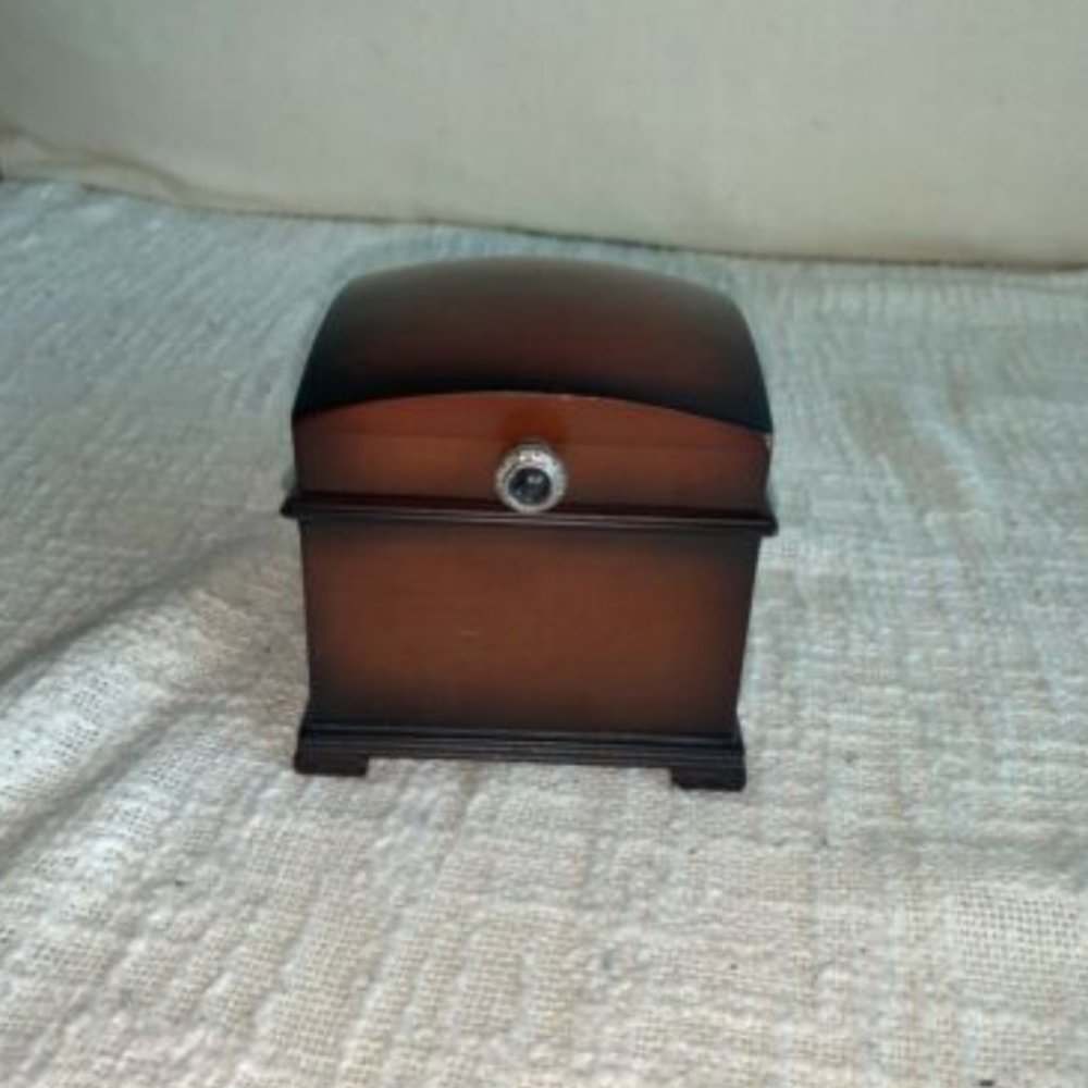 Musical Jewelry Box